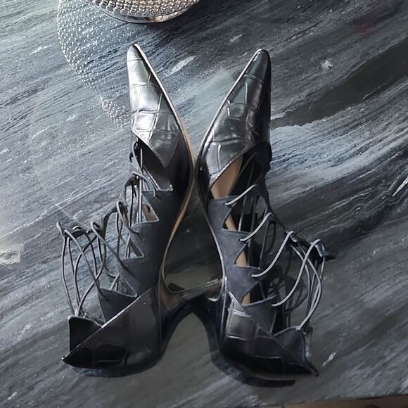 ZARA STRAPPY LEATHER POINTED TOE KITTEN HEEL SANDAL - Picture 9 of 14